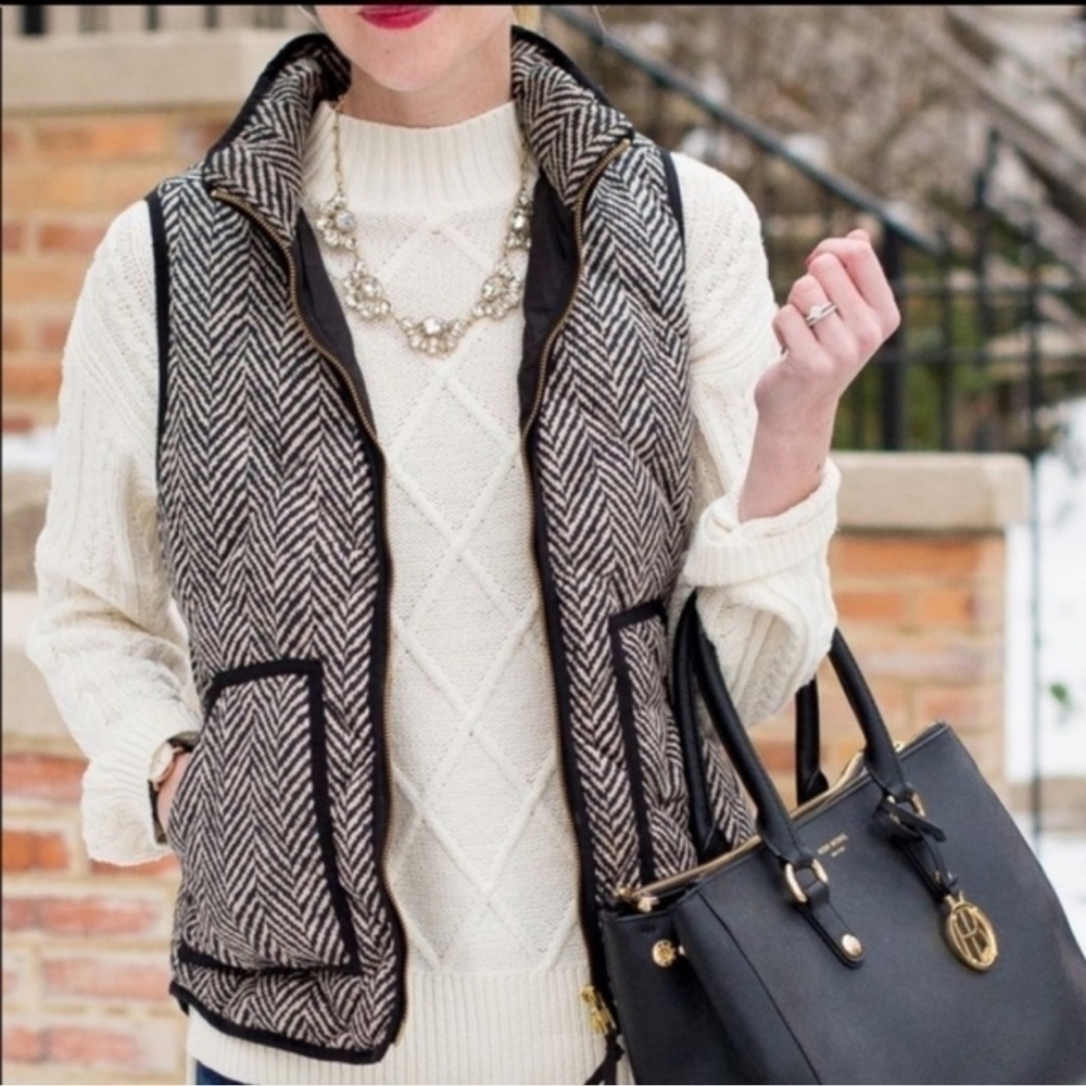 J Crew Quilted Herringbone Full Zip Vest Down Filled Black White Size XXS Women